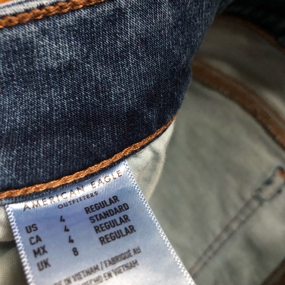 Distressed jeans - Picture 5 of 6